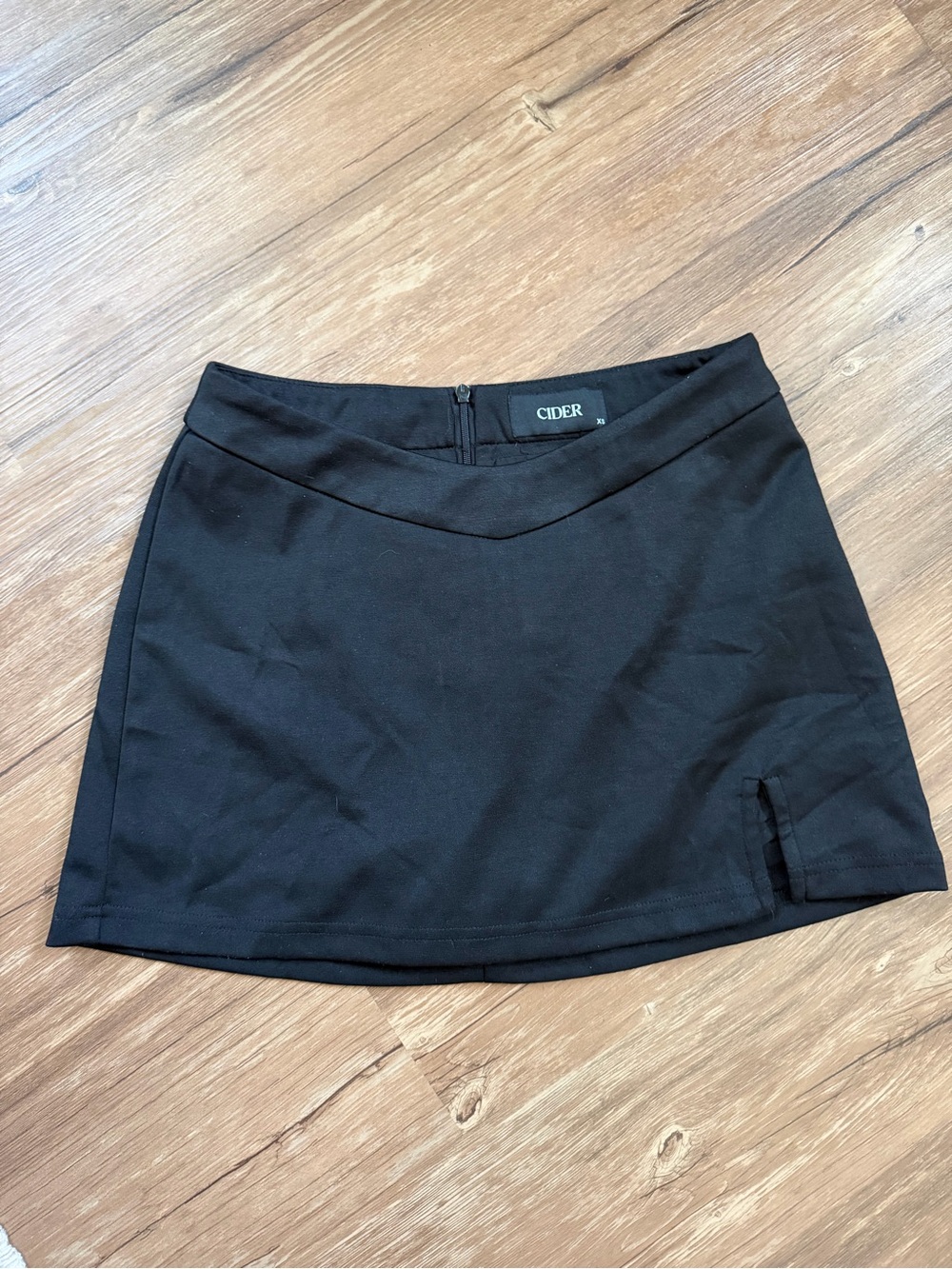 CIDER Women's Black Mini Skort